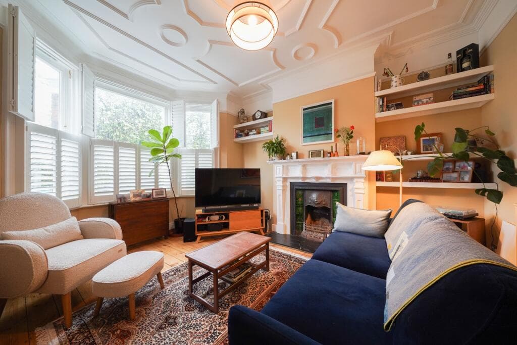3 bedroom apartment for sale in Ridley Road, Kensal Rise, London, NW10