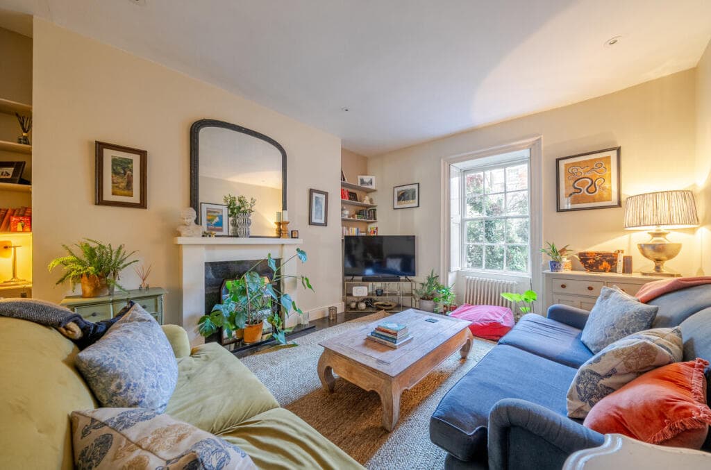2 bedroom apartment for sale in Henrietta Street, Bath, Somerset, BA2