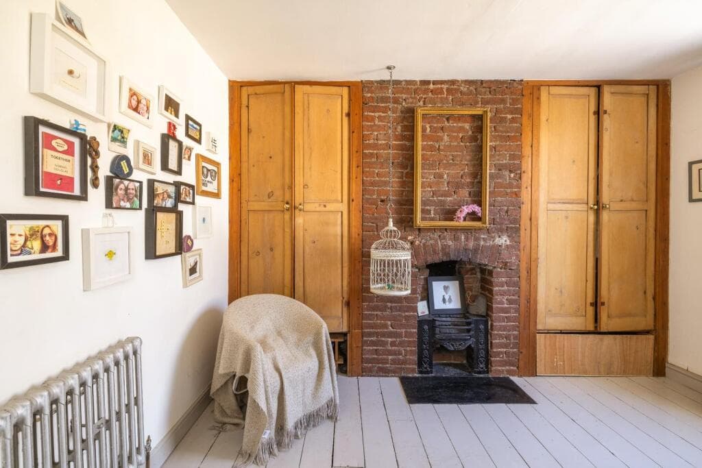 2 bedroom terraced house for sale in Eastfield Terrace, Henleaze, BS9