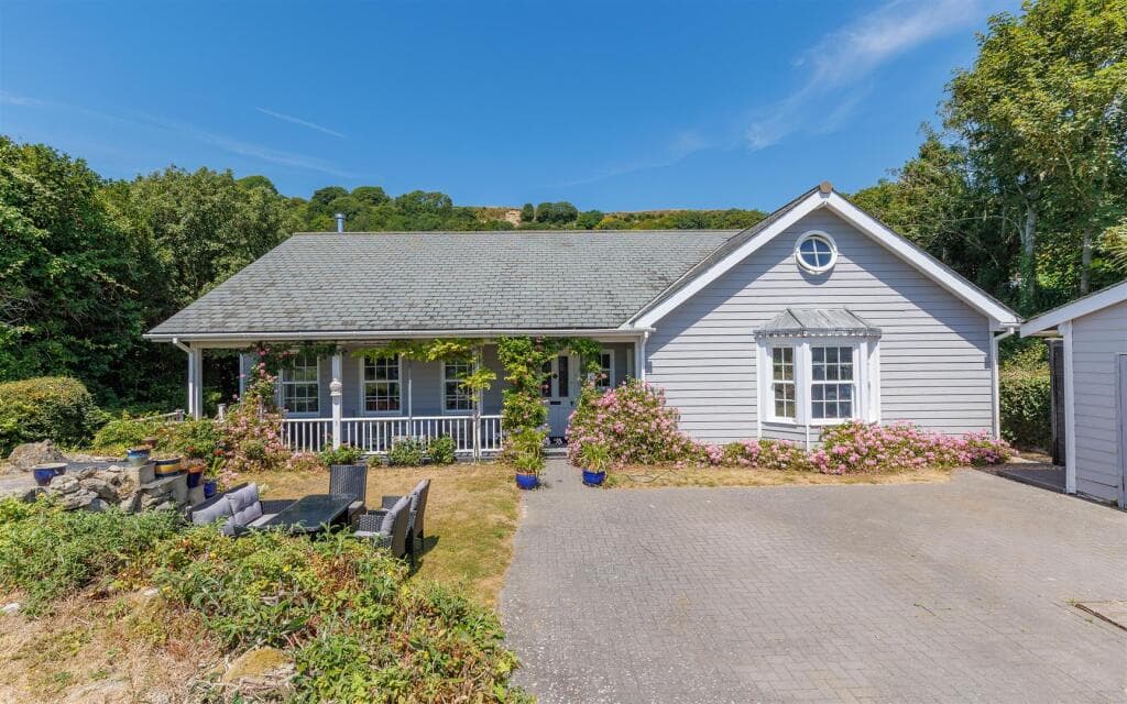 4 bedroom detached house for sale in St Lawrence, Isle of Wight, PO38