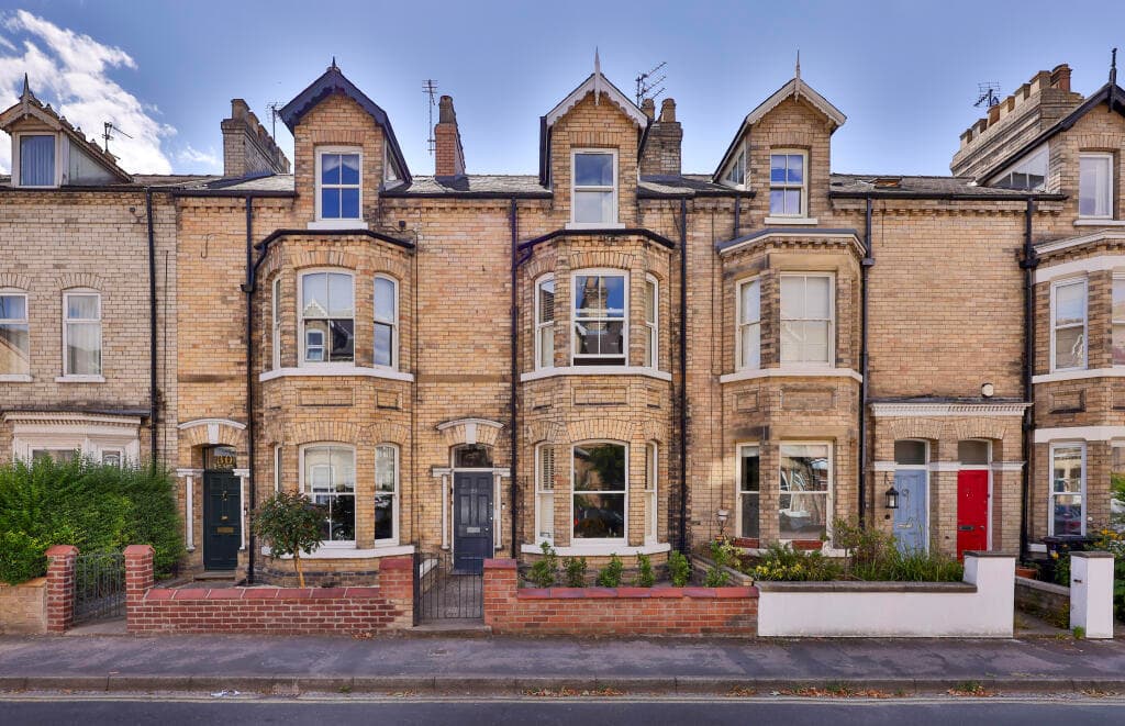 4 bedroom town house for sale in Claremont Terrace, York, YO31