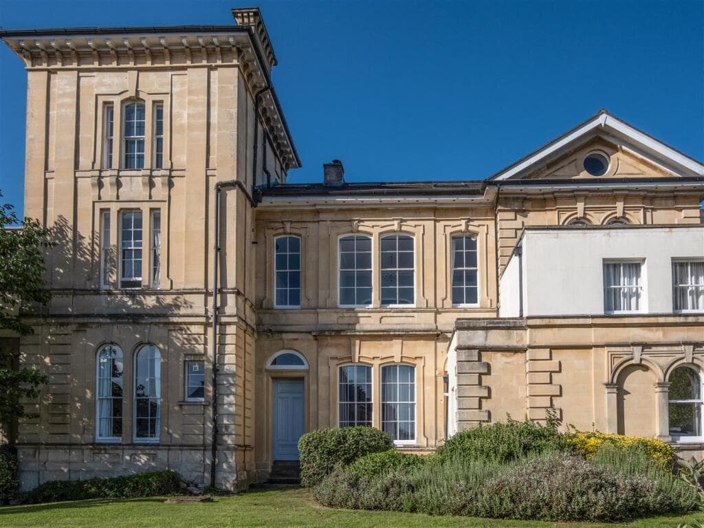 2 bedroom flat for sale in Durdham Park | Redland, BS6