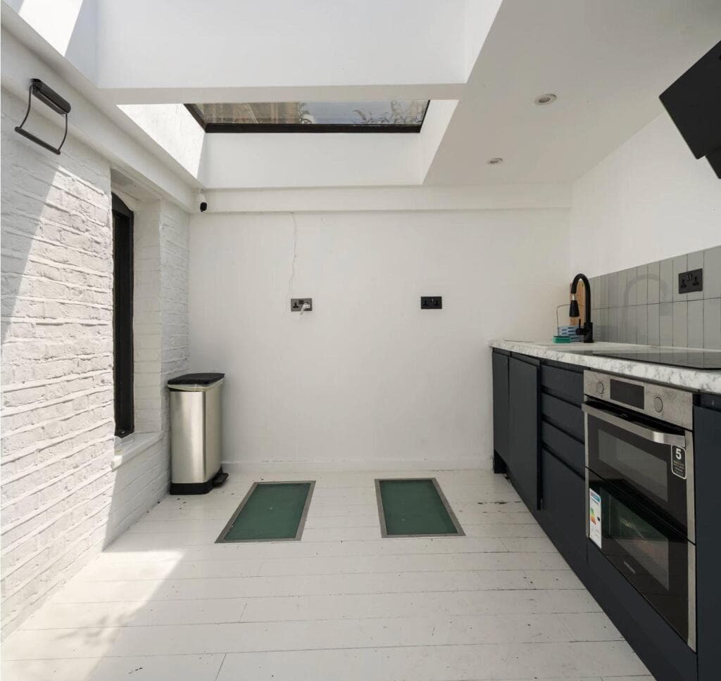 5 bedroom house for sale in Paradise Row, E2