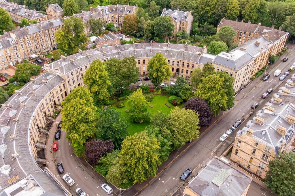 1 bedroom apartment for sale in Belmont Crescent, Kelvinbridge, Glasgow, G12