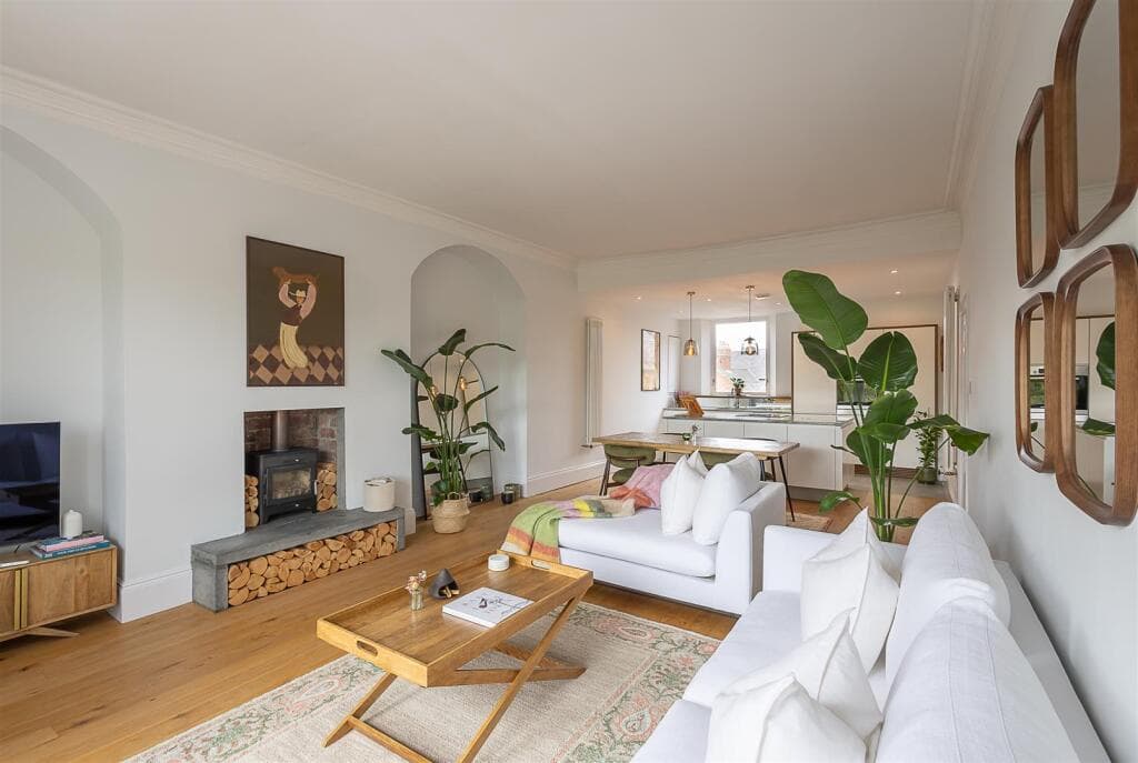 2 bedroom flat for sale in Eslington Terrace, Jesmond, Newcastle upon Tyne, NE2