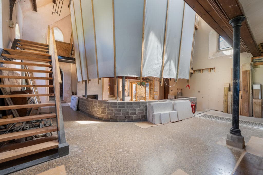 5 bedroom detached house for sale in The Old Chapel, Oakridge Lynch, Stroud, GL6
