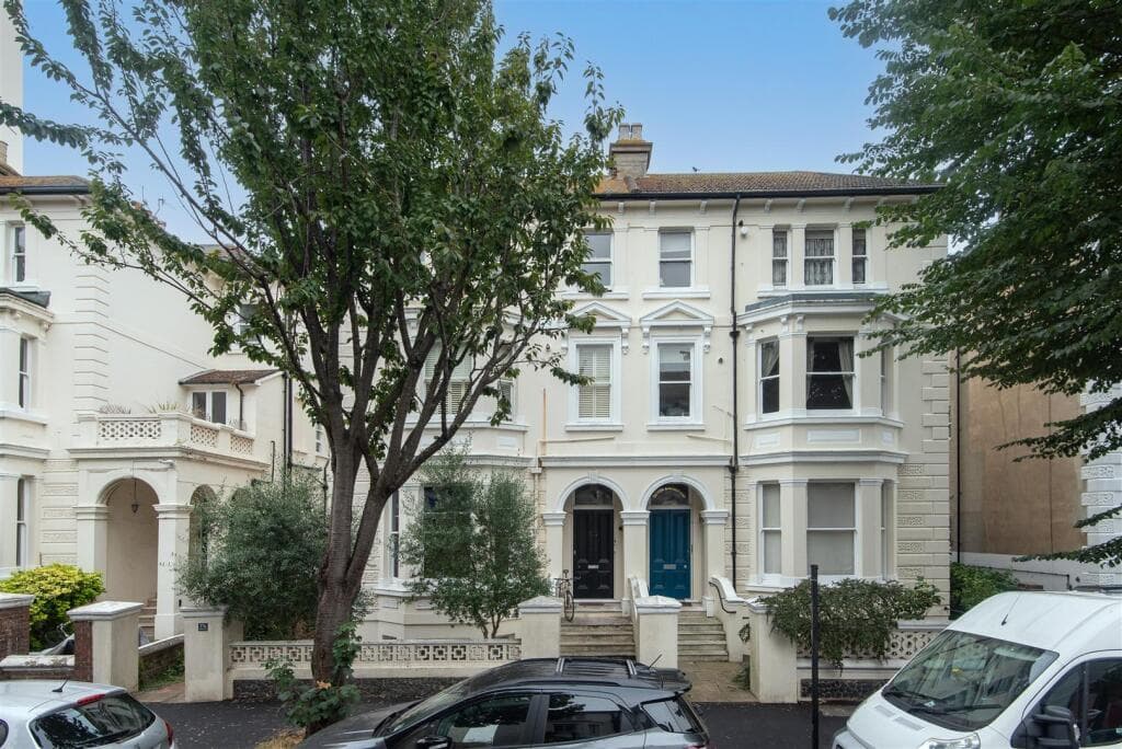 2 bedroom apartment for sale in Ventnor Villas, Hove, BN3