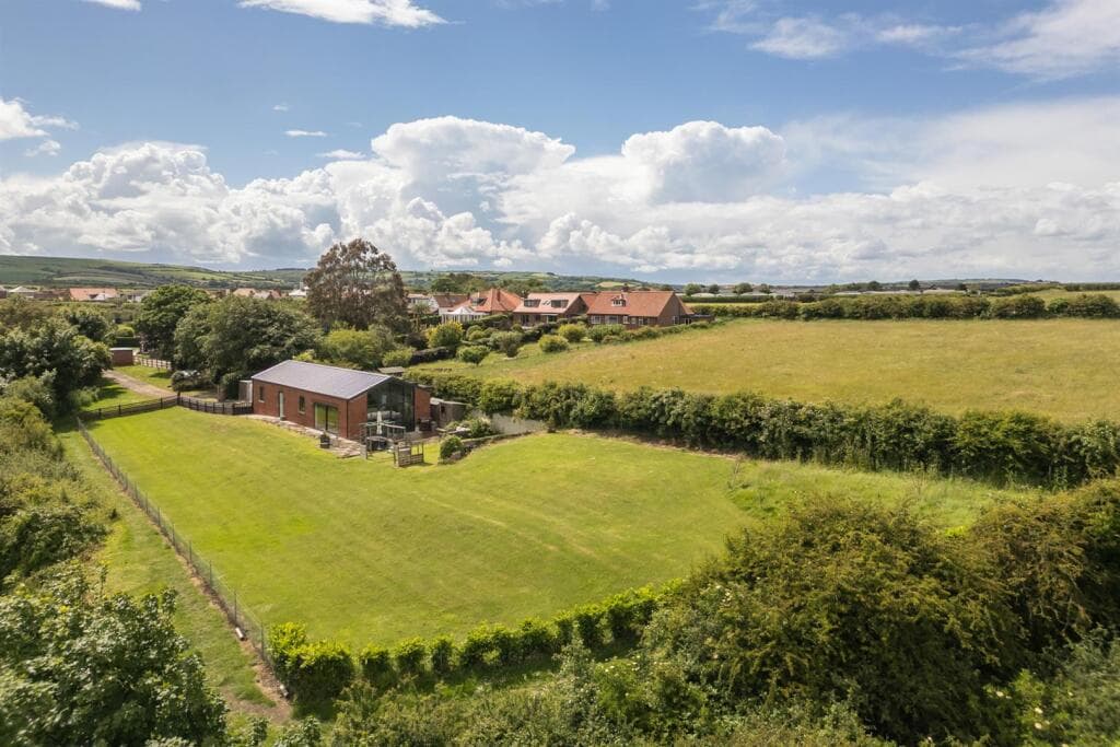 2 bedroom house for sale in The Cow Shed, Runswick, Saltburn-By-The-Sea, TS13