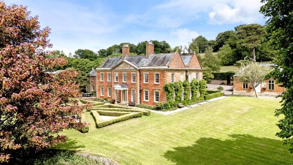 10 bedroom country house for sale in Avishays, Chaffcombe, TA20
