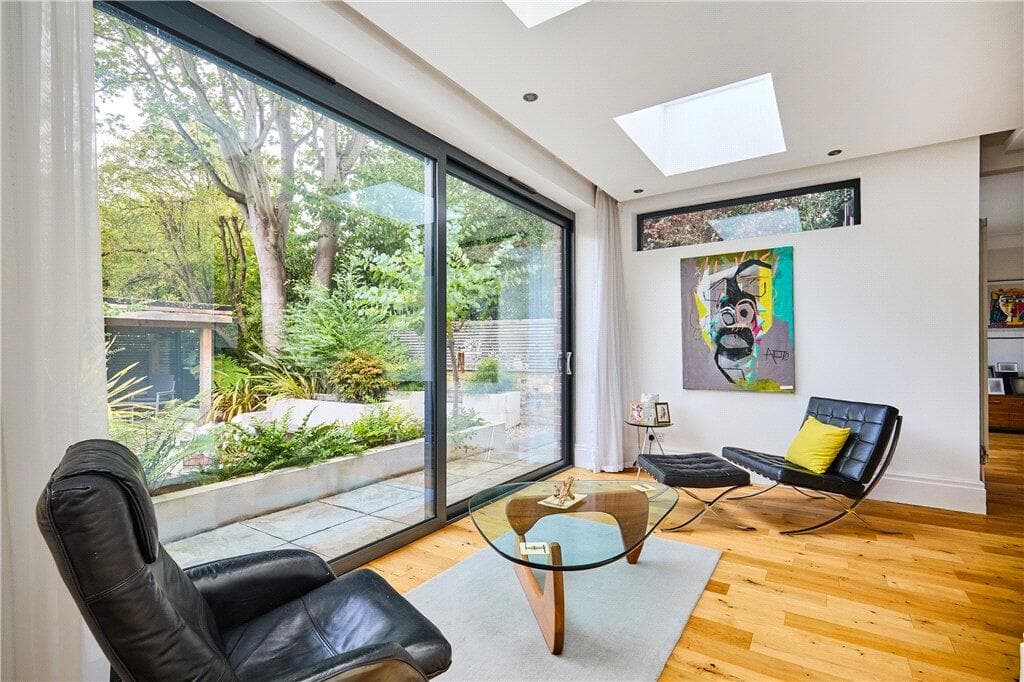 6 bedroom semi-detached house for sale in Shire Oak Road, Leeds, West Yorkshire, LS6