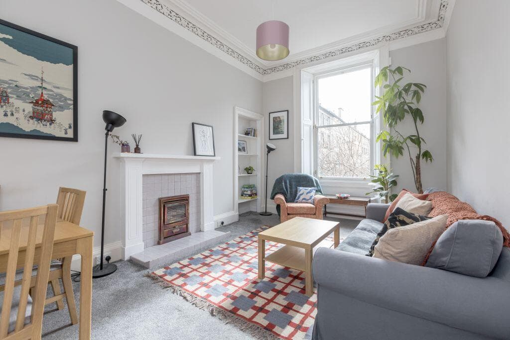 2 bedroom flat for sale in 29/1 Lutton Place, Edinburgh, EH8 9PF, EH8