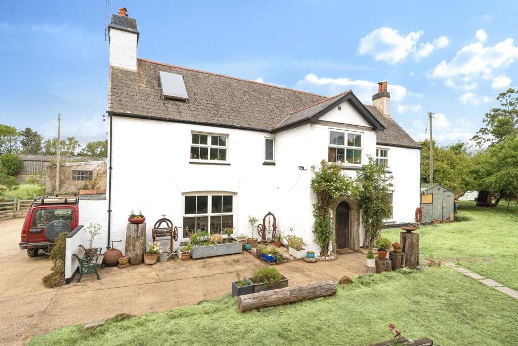 6 bedroom semi-detached house for sale in Mawgan, Helston, Cornwall, TR12