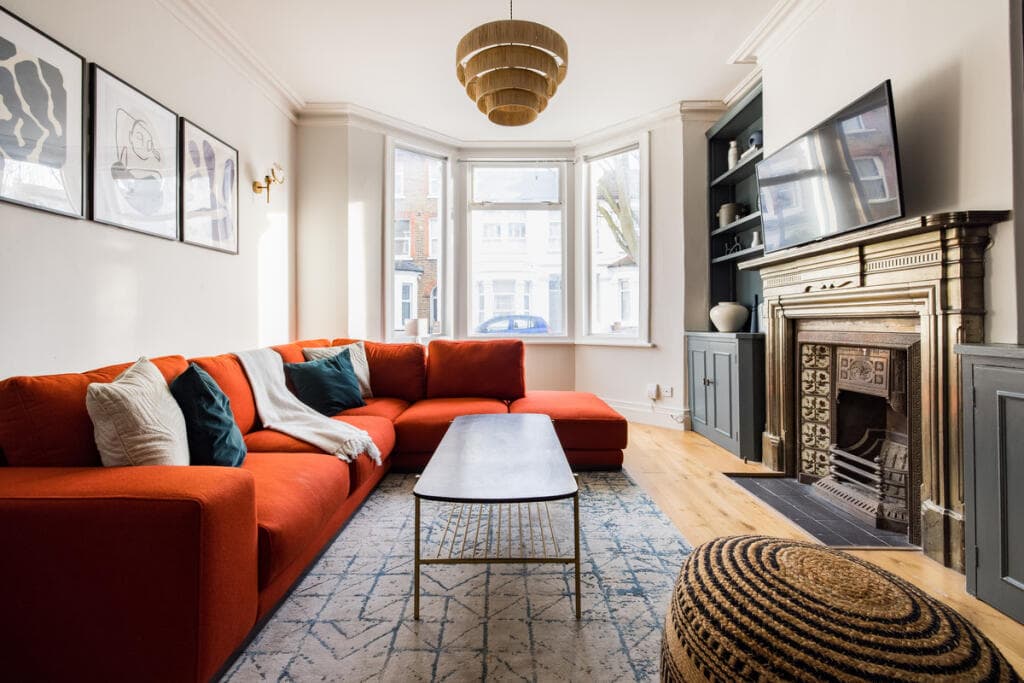 4 bedroom terraced house for sale in Tunis Road, London, W12