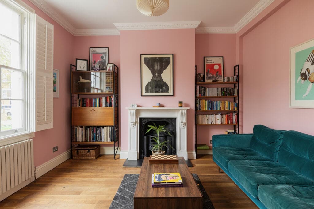 3 bedroom terraced house for sale in Mortimer Road, De Beauvoir, London, N1