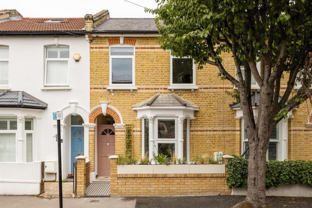 3 bedroom terraced house for sale in Elsham Road, Leytonstone, E11