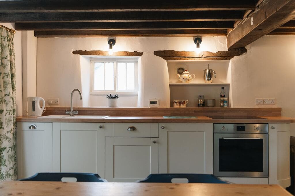 1 bedroom cottage for sale in The Green, Caldecott, LE16