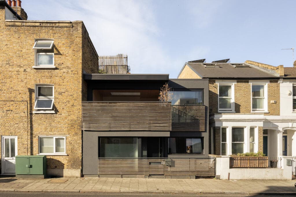 2 bedroom terraced house for sale in Kay Road, London, SW9 9, SW9