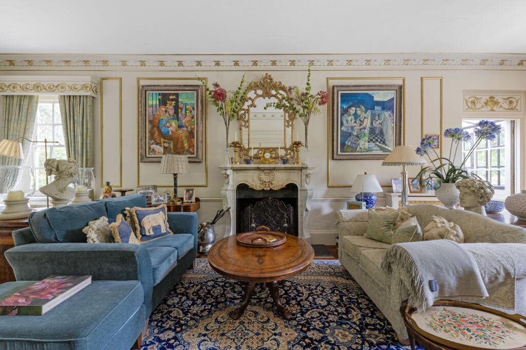 5 bedroom detached house for sale in Sandpit Hall Road, Chobham, GU24