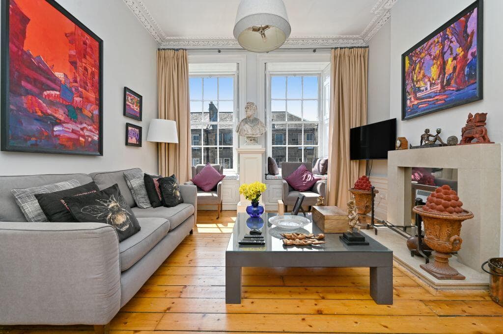 2 bedroom flat for sale in 15/4 Pitt Street, Edinburgh, EH6 4BX, EH6
