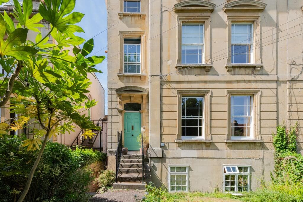 2 bedroom flat for sale in Arley Hill, Bristol, BS6