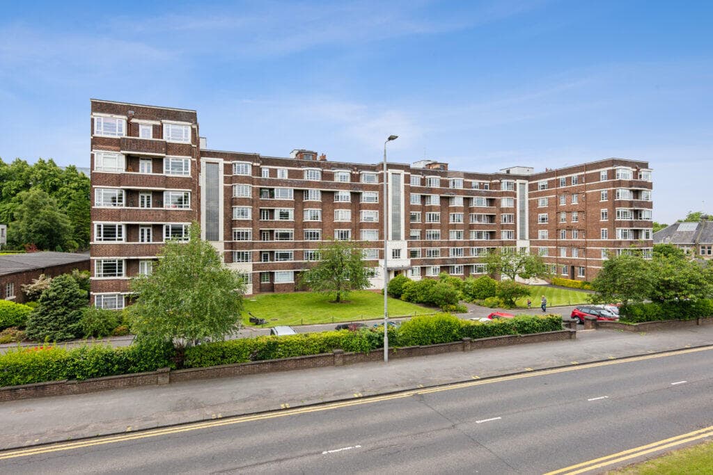 3 bedroom flat for sale in 88 Kelvin Court, Claythorne, Glasgow, G12 0AH, G12