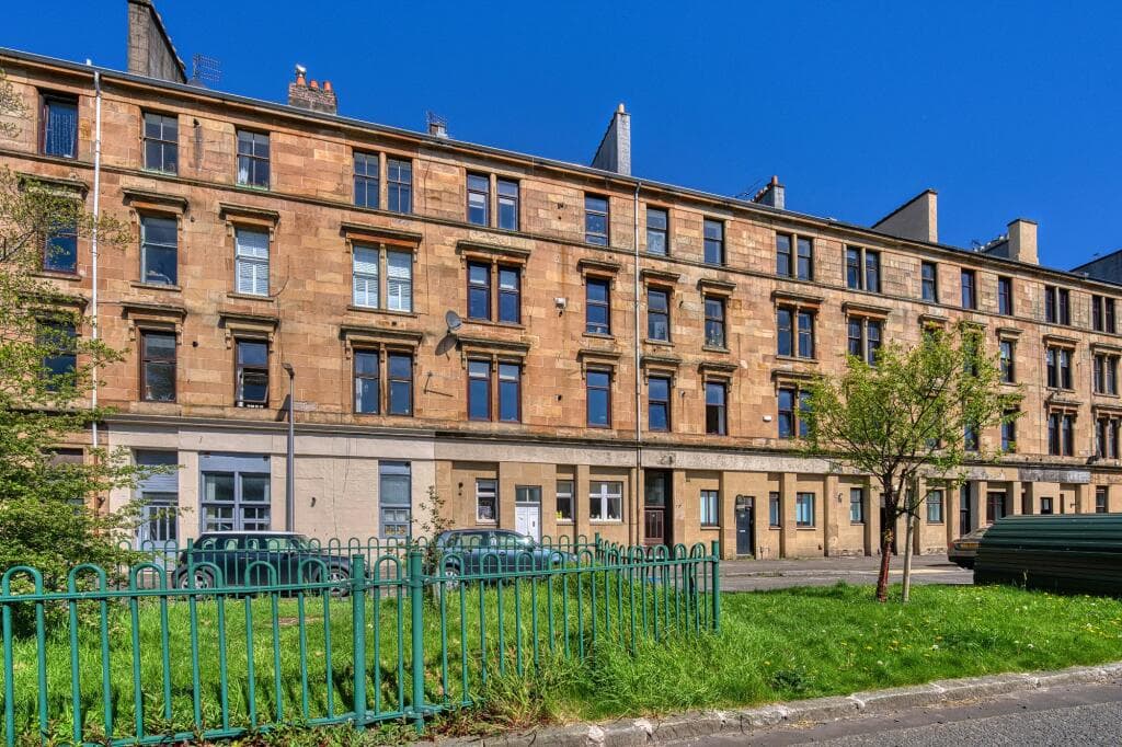 2 bedroom apartment for sale in Raeberry Street, North Kelvinside, Glasgow, G20
