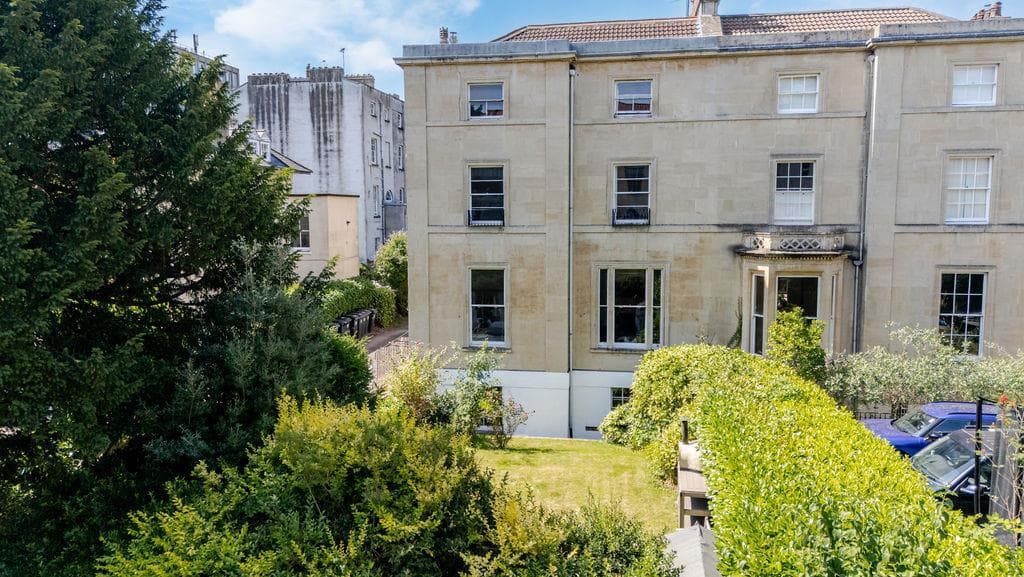 2 bedroom apartment for sale in Pembroke Road, Clifton, Bristol, BS8