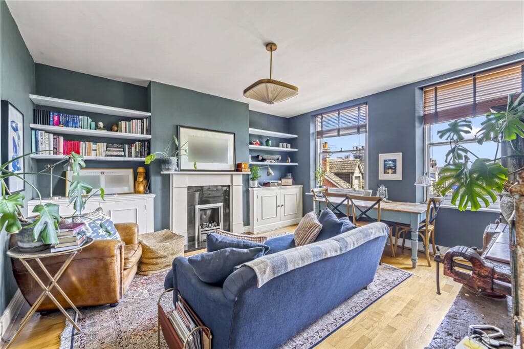 1 bedroom apartment for sale in Richmond Hill, Richmond, TW10