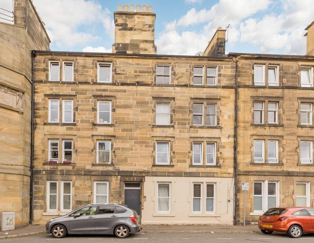 1 bedroom flat for sale in 6, 3f1, Waverley Park, Edinburgh, EH8 8EX, EH8