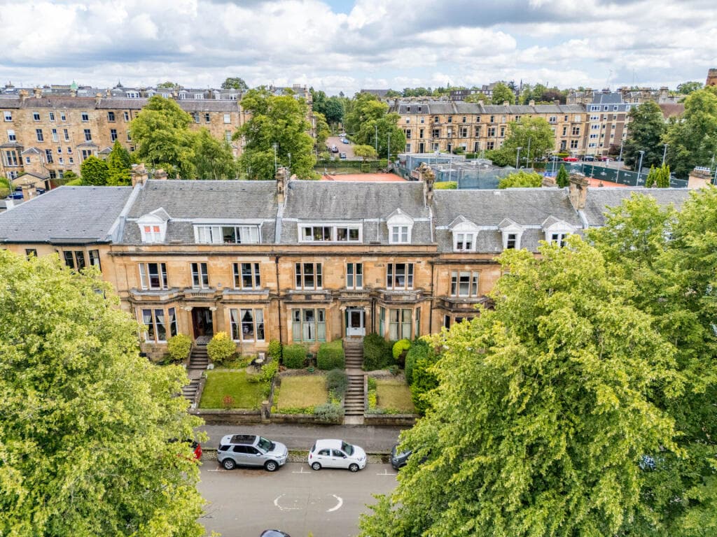 3 bedroom flat for sale in 1/1, 2 Hughenden Terrace, Glasgow, G12 9XR, G12