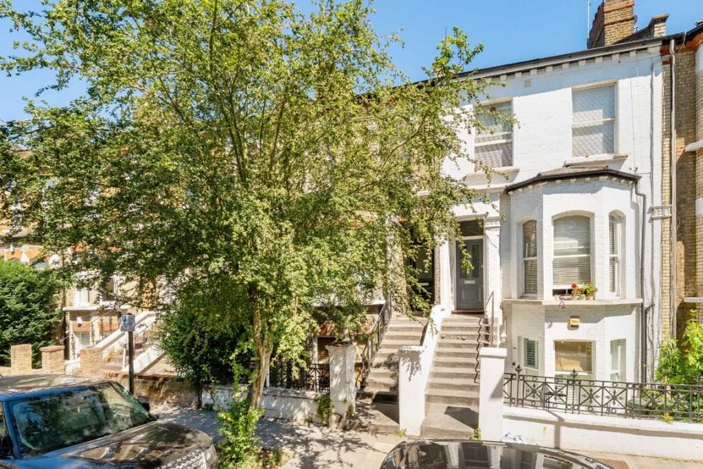 1 bedroom flat for sale in Kingsgate Road, West Hampstead, NW6