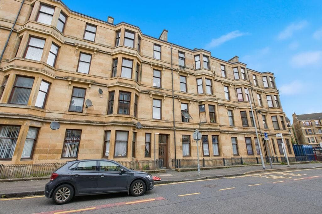 2 bedroom flat for sale in Allison Street, Glasgow, G42