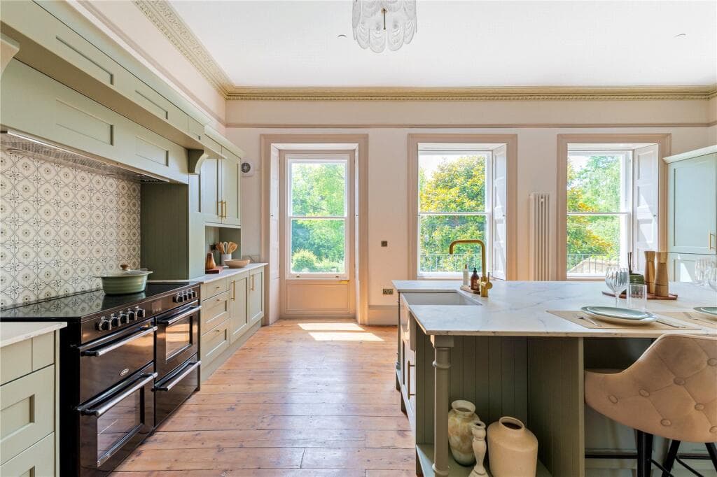 5 bedroom terraced house for sale in Brock Street, Bath, Somerset, BA1