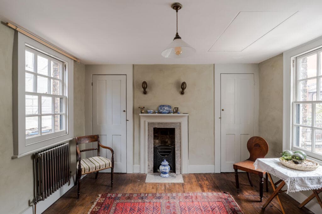 2 bedroom town house for sale in Goodwin's Court, Covent Garden, London, WC2N