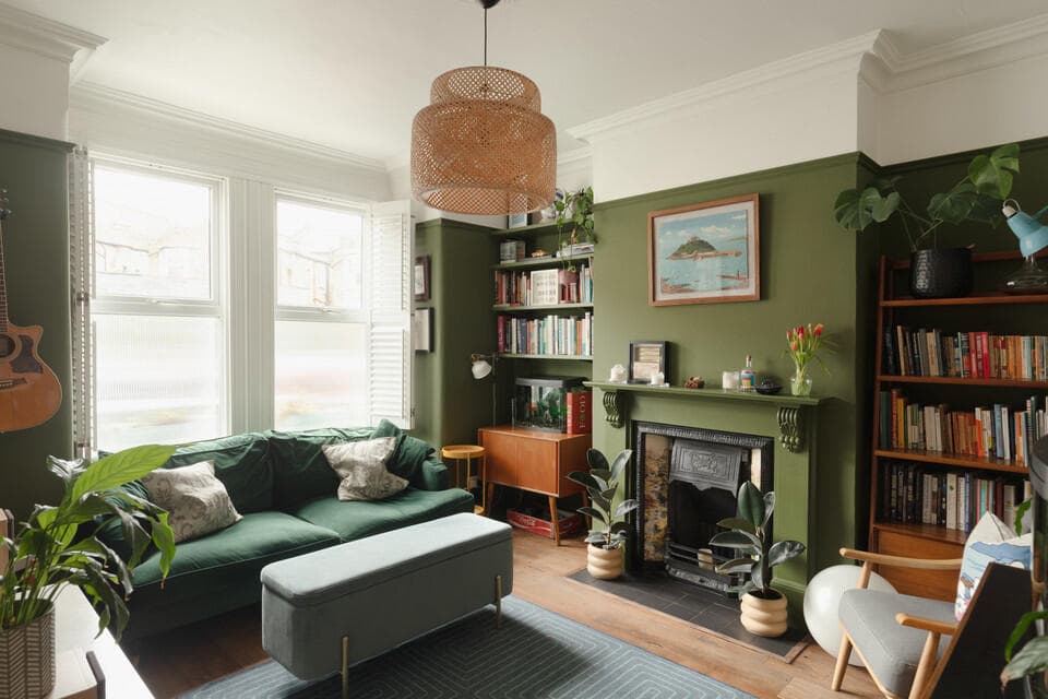 3 bedroom terraced house for sale in Revelon Road, Brockley, SE4