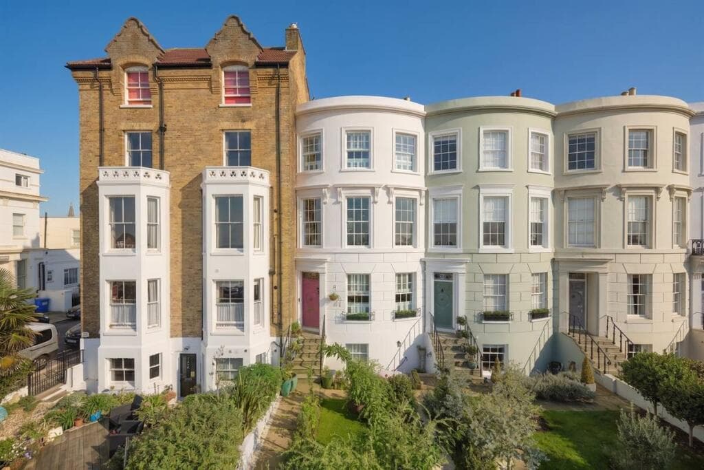 5 bedroom terraced house for sale in Central Parade, Herne Bay, CT6