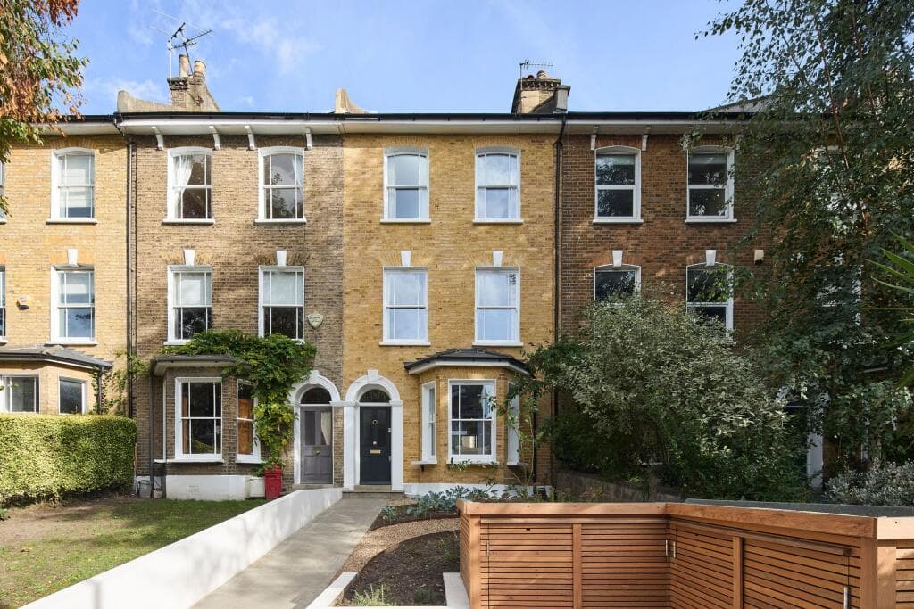 4 bedroom terraced house for sale in Upper Brockley Road, London, SE4