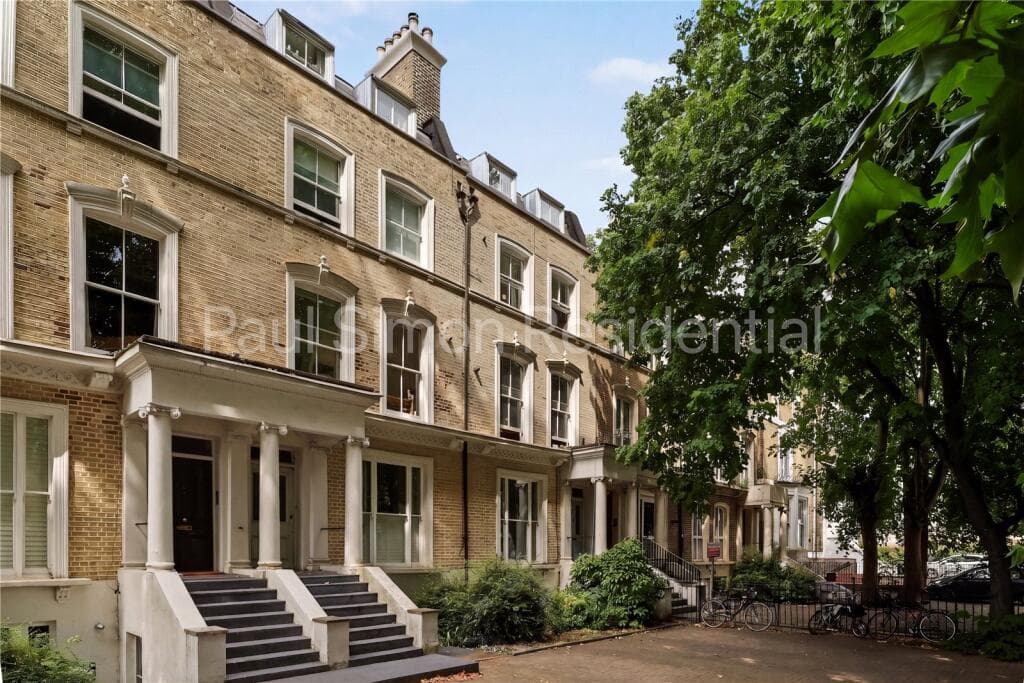 1 bedroom apartment for sale in Stamford Hill, Hackney, N16