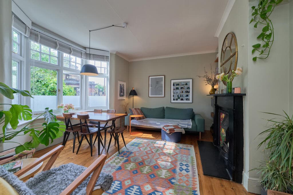 1 bedroom apartment for sale in St Aidans Road, East Dulwich, London, SE22