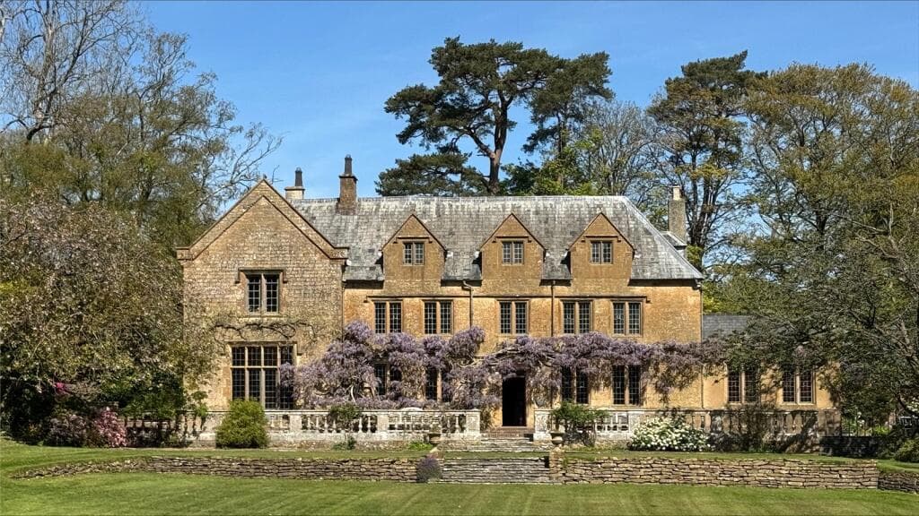 Equestrian facility for sale in Blackdown, Beaminster, Dorset, DT8