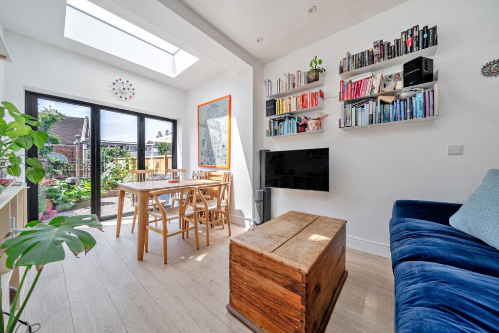 2 bedroom house for sale in Peckham Rye, London, SE15