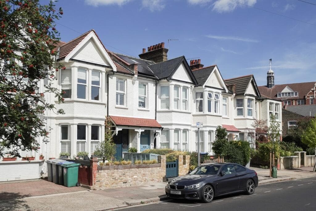 4 bedroom terraced house for sale in Liddell Gardens, Kensal Rise, London, NW10
