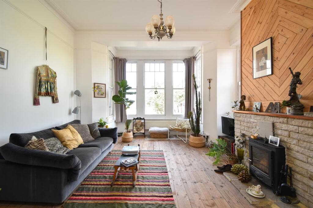 4 bedroom house for sale in Wellington Gardens, Hastings, TN34