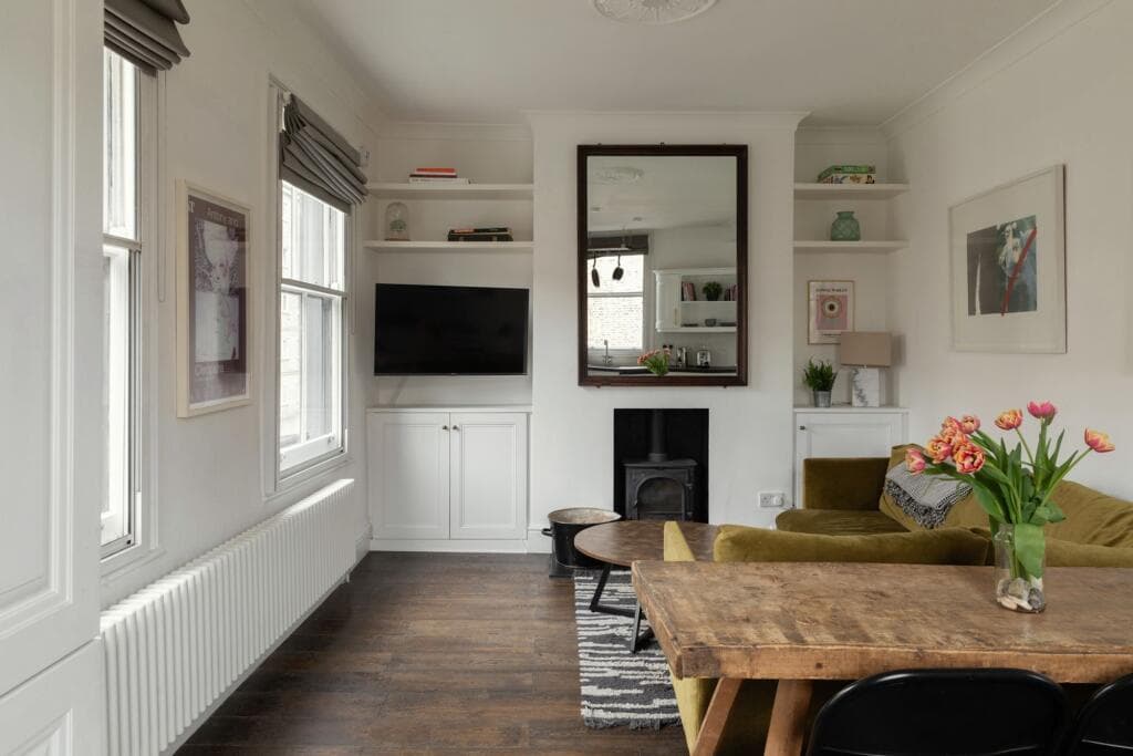 2 bedroom maisonette for sale in Ravenscroft Street, Jesus Green E2