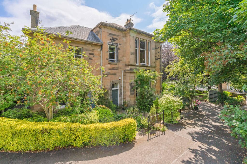 3 bedroom flat for sale in 3 (Flat 1) Newbattle Terrace, Morningside, Edinburgh, EH10 4RU, EH10