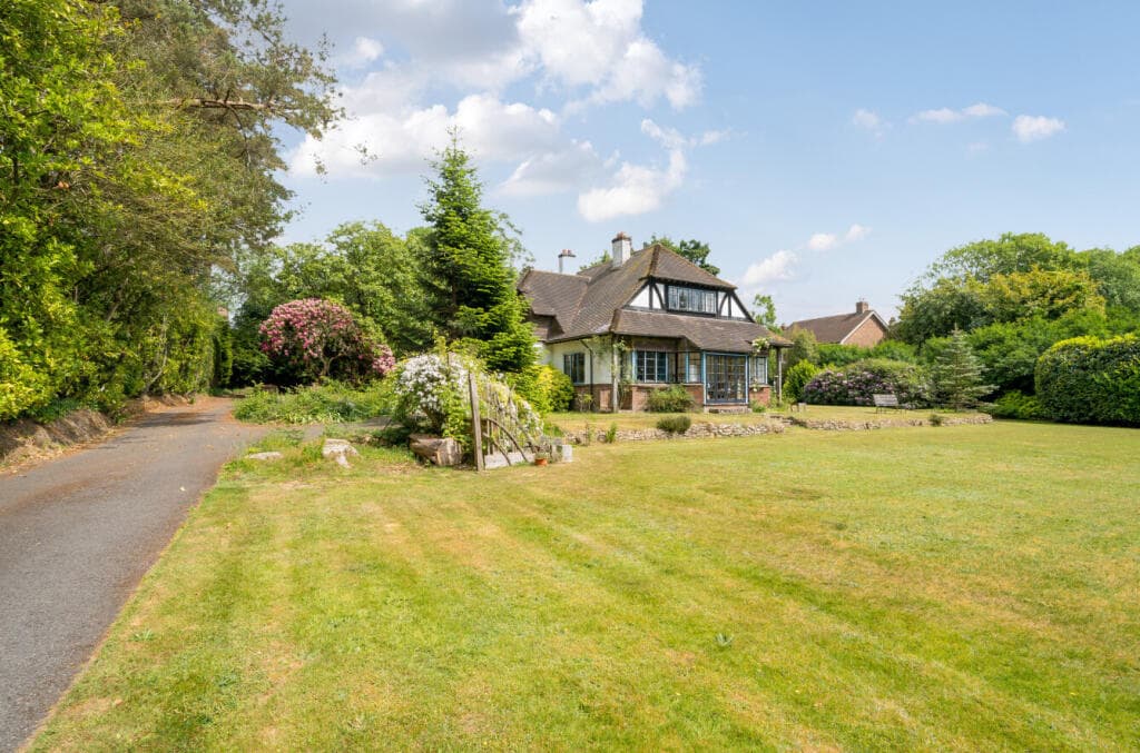 4 bedroom detached house for sale in Tilford Road, Hindhead, Surrey, GU26