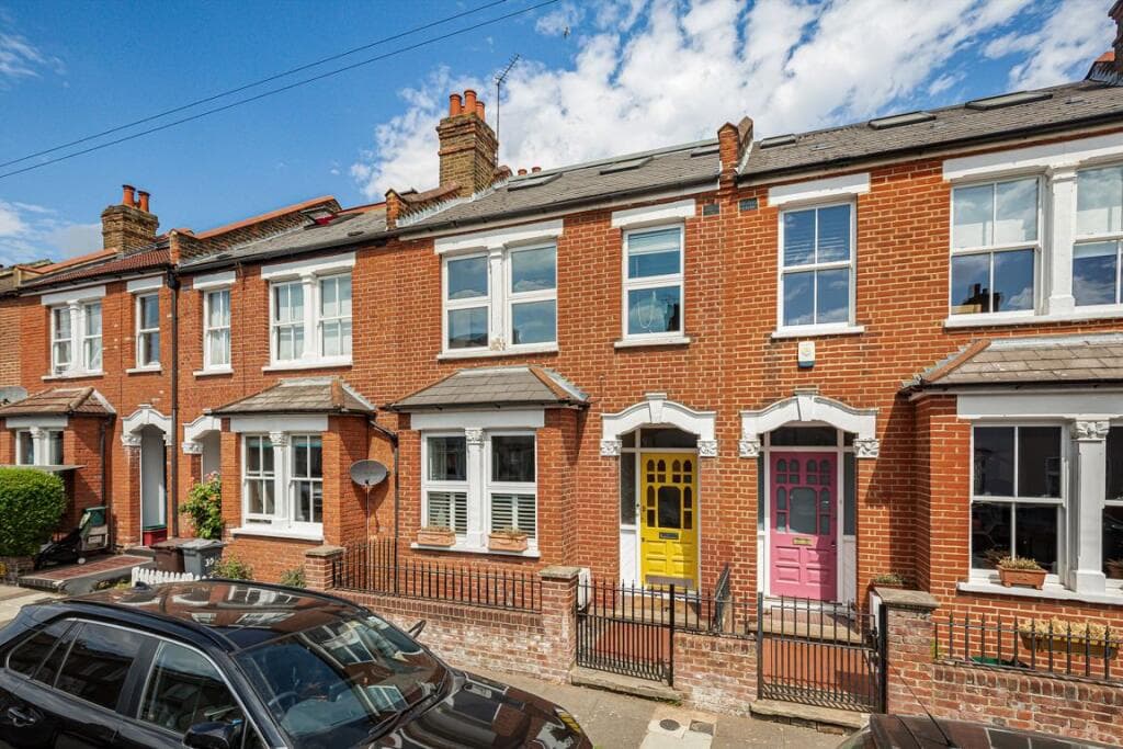 4 bedroom house for sale in Percy Road, Old Isleworth, TW7