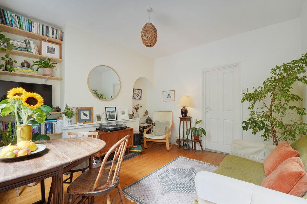 2 bedroom terraced house for sale in Oxford Street, Crookesmoor, Sheffield, S6