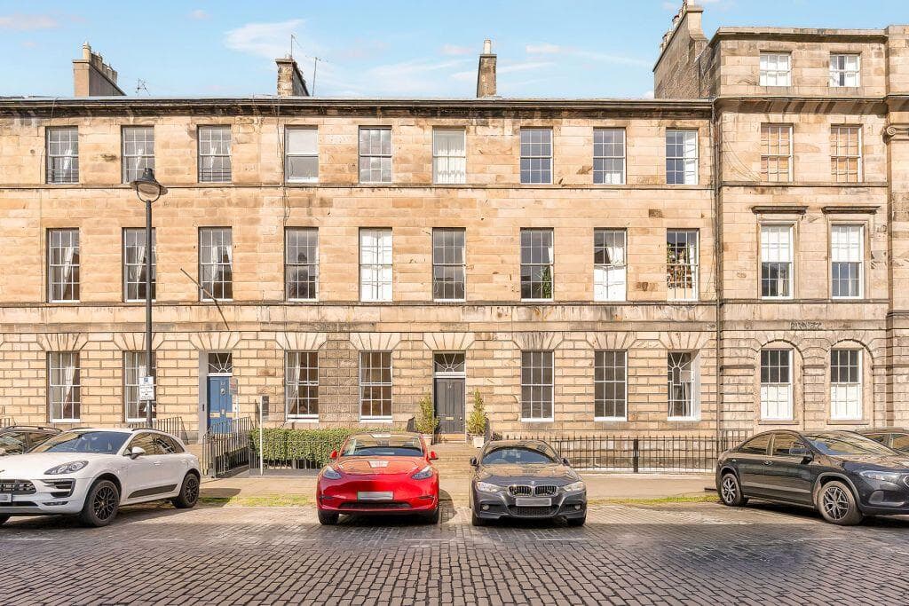 2 bedroom ground floor flat for sale in 10/1 Great King Street, New Town, Edinburgh, EH3 6QL, EH3