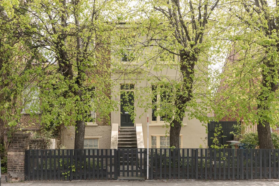3 bedroom maisonette for sale in Peckham Hill Street, Peckham, London, SE15